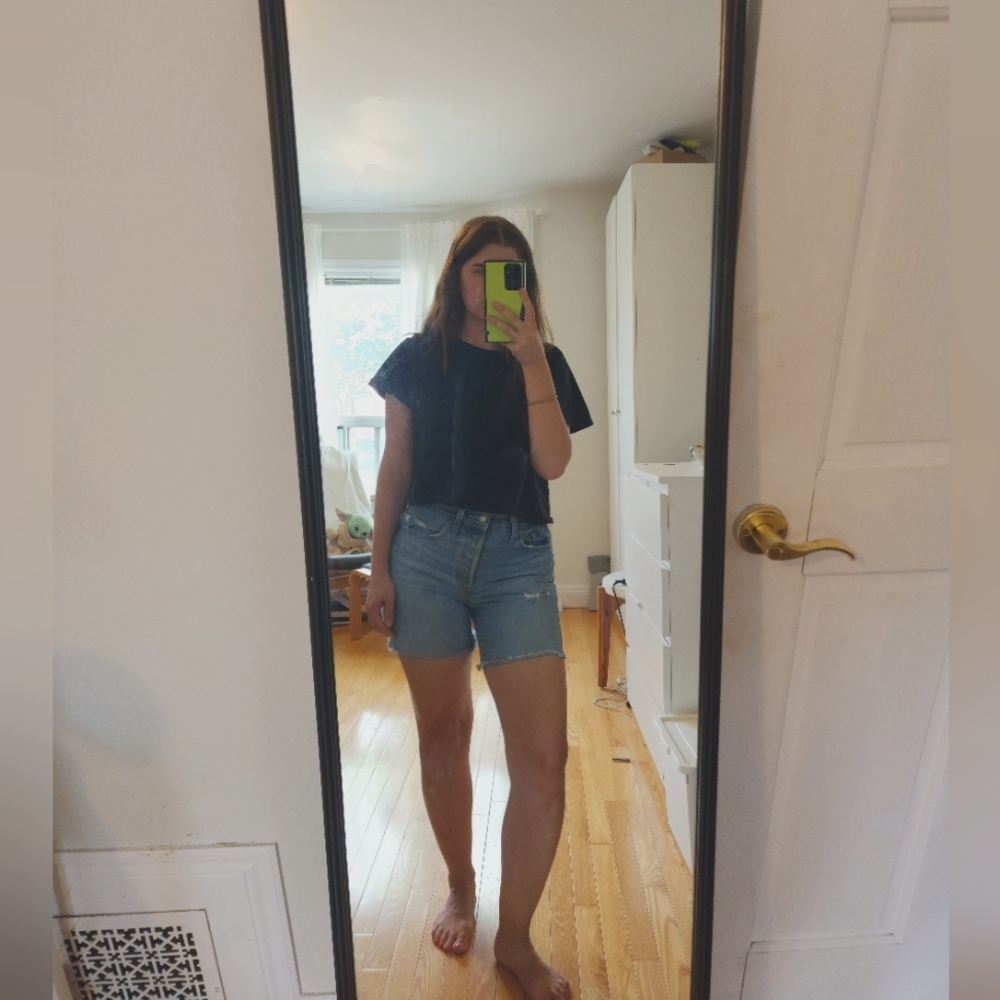 Levi's 501 Mid-Thigh Women's Jean Shorts, US27